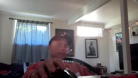 Snapshot of dirkdigglerofficial chatting on 06-10-26, 05:39 dirkdigglerofficial online show from 06-10-26, 05:39