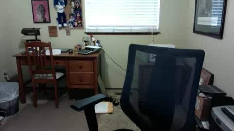 dirtrider195080438 online show from 06-08-26, 12:03