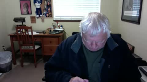 dirtrider195080438 online show from 06-08-26, 04:40