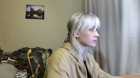 Snapshot of dirty_kiss69 chatting on 10-29-25, 08:21 Dirty Kiss69 online show from 10-29-25, 08:21