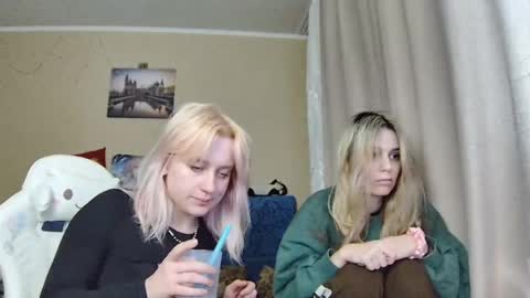 Snapshot of dirty_kiss69 chatting on 04-29-26, 08:15 Dirty Kiss69 online show from 04-29-26, 08:15