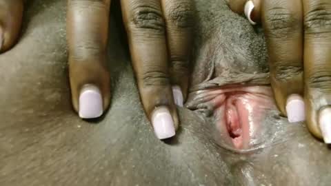 Snapshot of dirty_slutts chatting on 11-19-25, 10:26 sisi and grovin online show from 11-19-25, 10:26