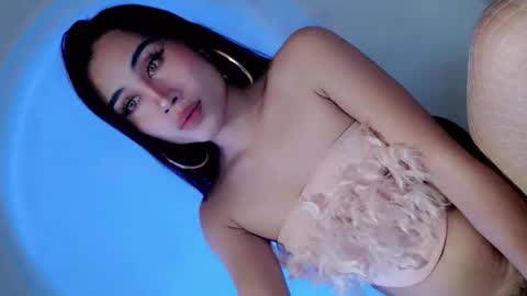 Snapshot of dirty_tease chatting on 09-22-25, 05:31 Cha-cha online show from 09-22-25, 05:31