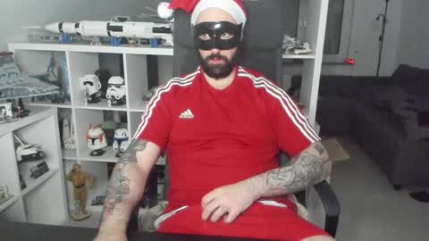 Robert online show from 12-24-24, 06:44