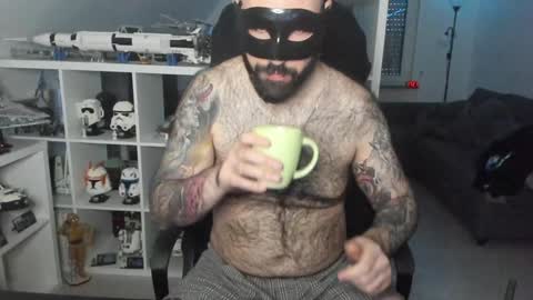 Robert online show from 01-29-25, 04:19