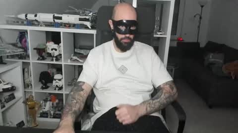 Robert online show from 11-06-25, 04:41