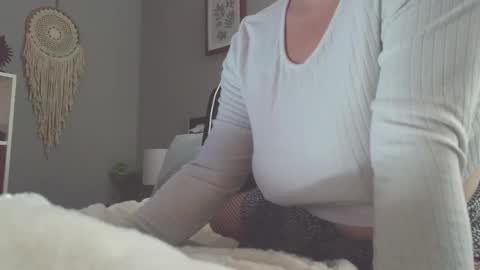 Snapshot of dirtydaisy1998 chatting on 12-03-24, 10:28 Daisy Wylde online show from 12-03-24, 10:28