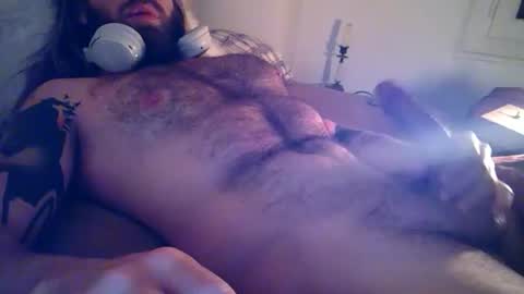 Snapshot of dirtyenrique chatting on 06-03-26, 10:15 dirtyenrique online show from 06-03-26, 10:15