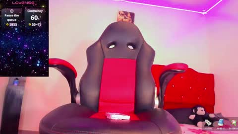 Naomy  online show from 01-26-25, 06:07