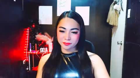 Snapshot of dirtygirls_grace chatting on 02-25-26, 02:27 grace online show from 02-25-26, 02:27