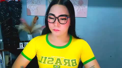 Snapshot of dirtygirls_grace chatting on 05-21-26, 08:32 grace online show from 05-21-26, 08:32