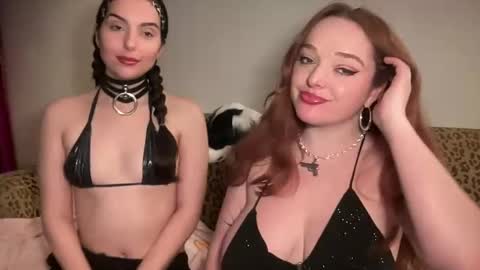 Snapshot of dirtylaneyjane chatting on 02-07-25, 07:07 Laney Jane online show from 02-07-25, 07:07