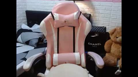 LEXA online show from 01-26-25, 01:58