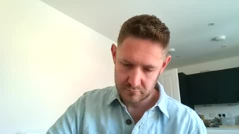 Snapshot of dirtylondon729 chatting on 06-29-26, 09:48 Exhibitionist Ben online show from 06-29-26, 09:48