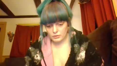 Crystal online show from 11-07-25, 03:17