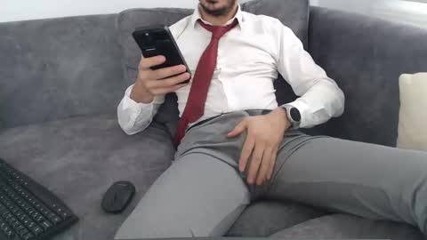 dirtyybooyy77 online show from 03-26-26, 01:49