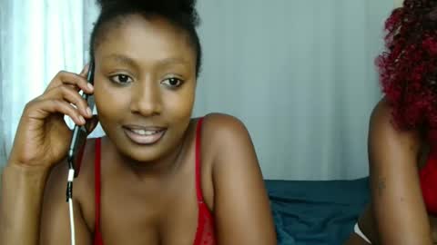 Snapshot of disah_002 chatting on 11-13-25, 12:15 disah_002 online show from 11-13-25, 12:15