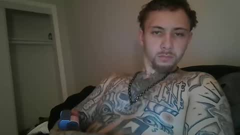 Snapshot of discreet_desires98 chatting on 12-21-25, 06:31 Discreet Desires98 online show from 12-21-25, 06:31