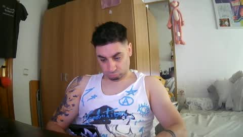 Snapshot of diselobienclaro chatting on 06-19-26, 11:36 diselobienclaro online show from 06-19-26, 11:36