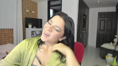 Snapshot of disneey2888 chatting on 06-16-26, 11:46 disneey2888 online show from 06-16-26, 11:46
