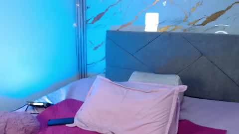 disyamil_pineda online show from 04-29-26, 05:11