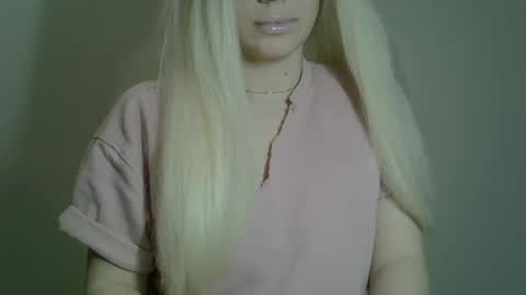 DitaMilton online show from 02-12-25, 08:40