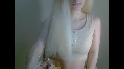 DitaMilton online show from 03-12-25, 07:59