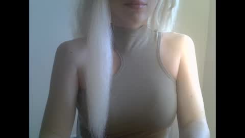 DitaMilton online show from 09-20-25, 11:33