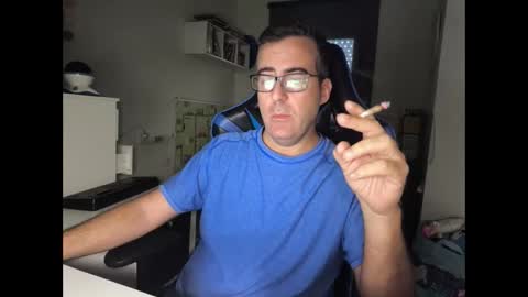 Snapshot of ditos_c chatting on 10-28-25, 08:29 ditos_c online show from 10-28-25, 08:29