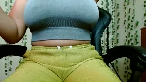 Mari online show from 01-21-25, 01:32