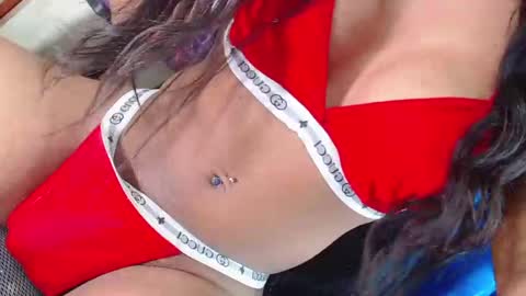 Snapshot of divaxxx4 chatting on 09-12-25, 05:51 divaxxx4 online show from 09-12-25, 05:51