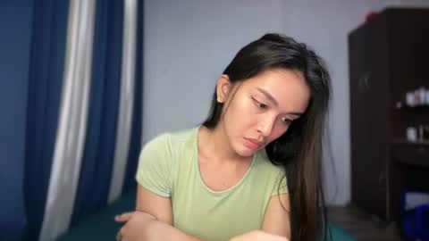 DIVINA online show from 07-17-26, 02:29