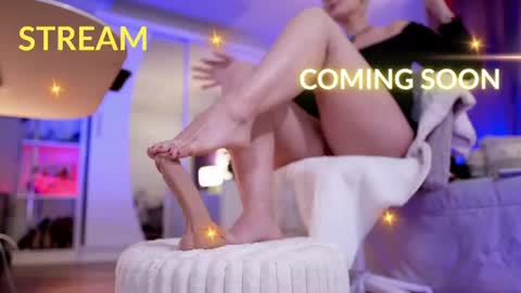 Snapshot of divine_kim chatting on 06-09-26, 12:11 Miss Kim online show from 06-09-26, 12:11