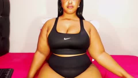 Snapshot of divinebooty93 chatting on 02-10-26, 04:38 divinebooty93 online show from 02-10-26, 04:38