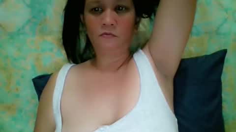 Snapshot of divinegrace10 chatting on 04-25-26, 01:41 Divine Grace Close To Your Hear online show from 04-25-26, 01:41