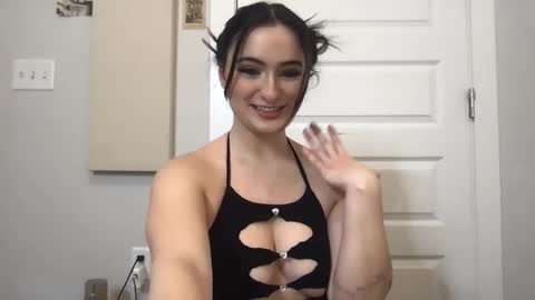 Divine Hips online show from 01-12-25, 05:01