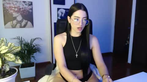 Hera online show from 11-06-25, 11:00