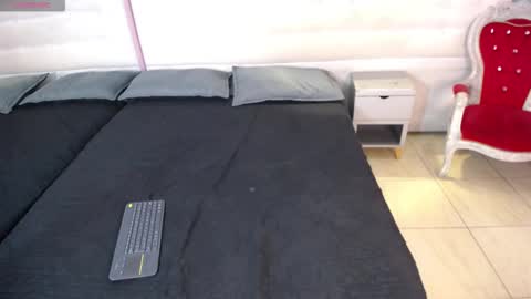 DivineLust  online show from 10-14-25, 02:07