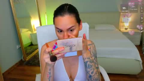 Snapshot of divineluxe chatting on 06-29-26, 06:30 Ivory Blue. online show from 06-29-26, 06:30