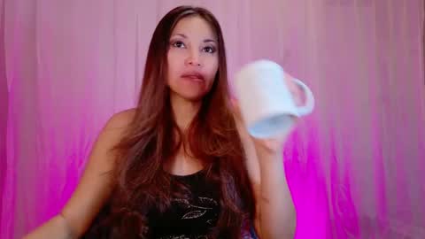 DivineLynn online show from 01-15-25, 02:02