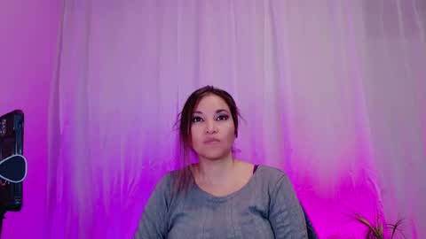 DivineLynn online show from 01-22-25, 05:38