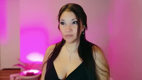 DivineLynn online show from 03-23-26, 12:09