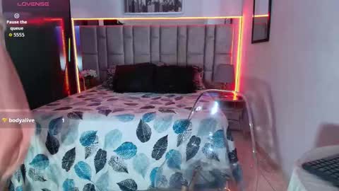 divinepearl online show from 09-16-25, 09:05