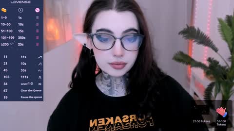 dixipixi_ online show from 01-24-25, 05:42