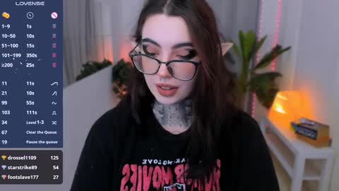 dixipixi_ online show from 02-23-25, 11:55