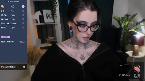 dixipixi_ online show from 05-16-26, 07:27