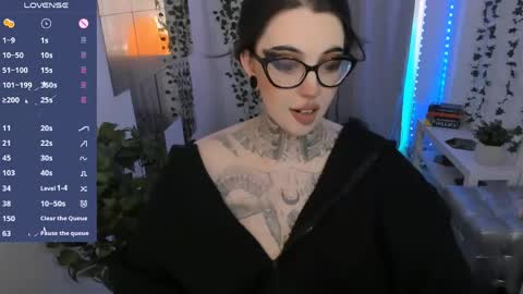 Snapshot of dixipixi_ chatting on 06-07-26, 05:44 dixipixi_ online show from 06-07-26, 05:44