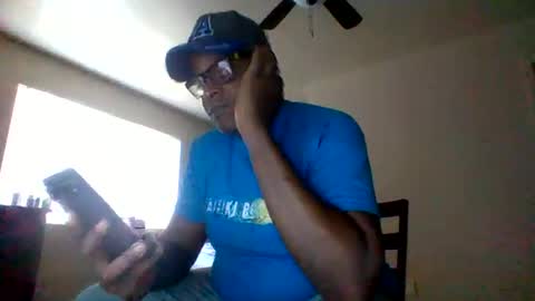 djbignuttsbrownass24 online show from 01-05-25, 07:28