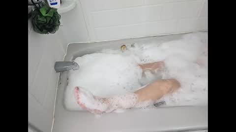 DJ  Beth online show from 12-21-25, 03:46