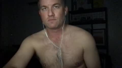 Snapshot of djswpy chatting on 04-21-26, 06:52 TriflinYoBitch online show from 04-21-26, 06:52